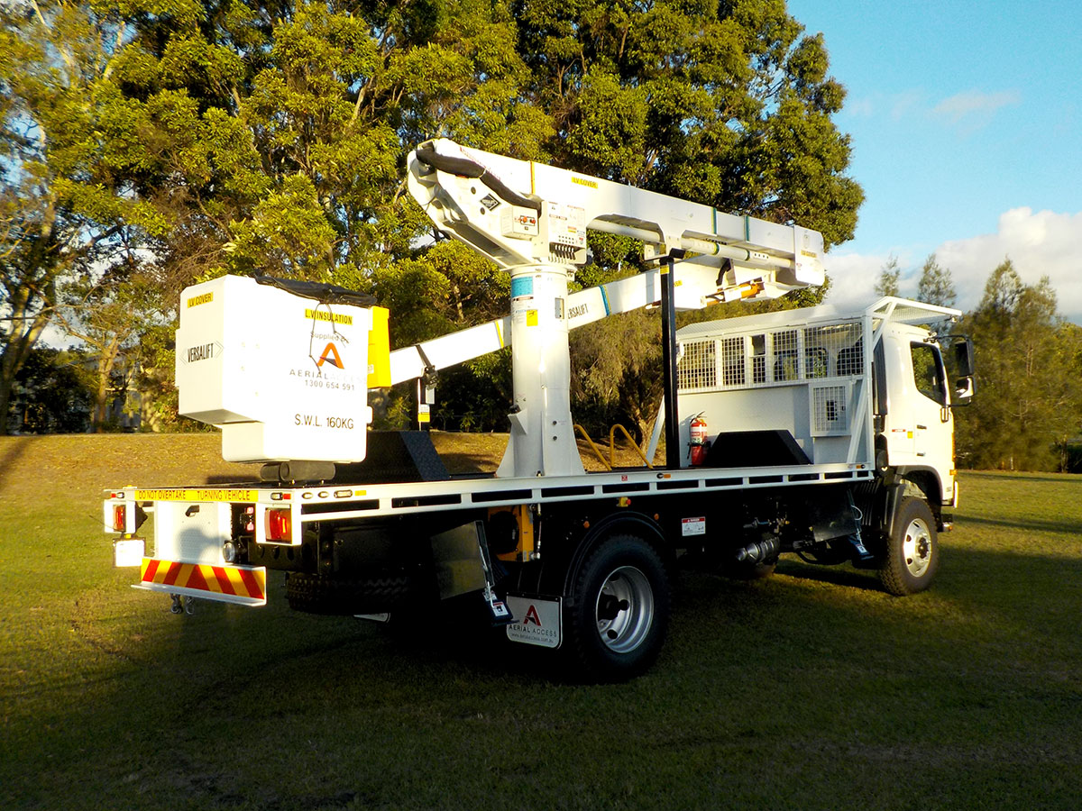 3-vst-52-aerial-access-versalift-ewp