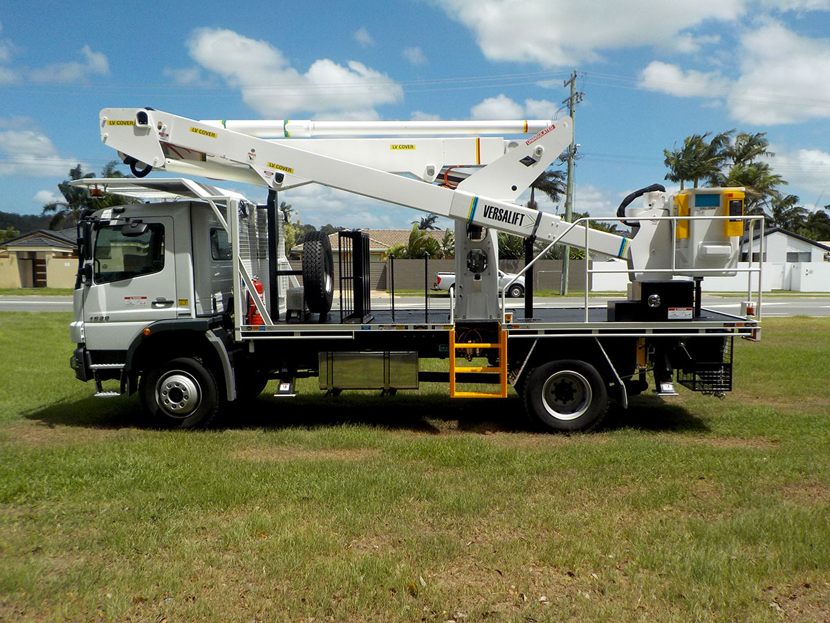 1-6000-1-aerial-access-versalift-ewp