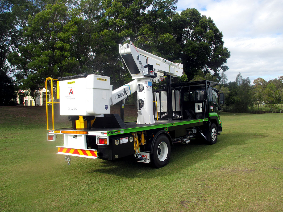 4-vst-5500-1-aerial-access-versalift-ewp